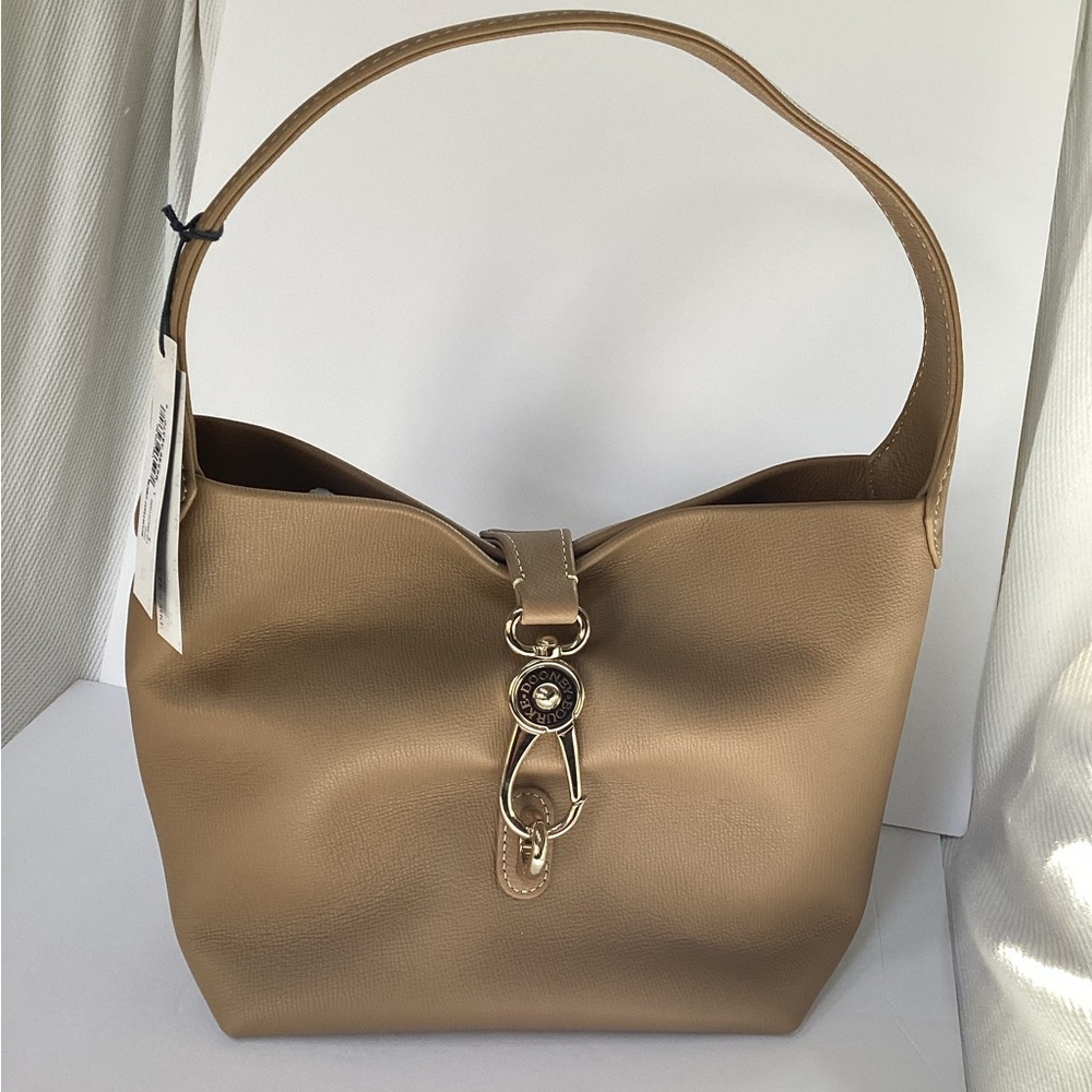 Dooney & Bourke Logo Lock Sac all leather Carmel purse, NWT